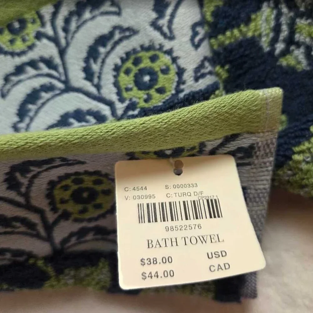 New Anthropologie Vivi cotton jacquard terrycloth bath towel in Teal